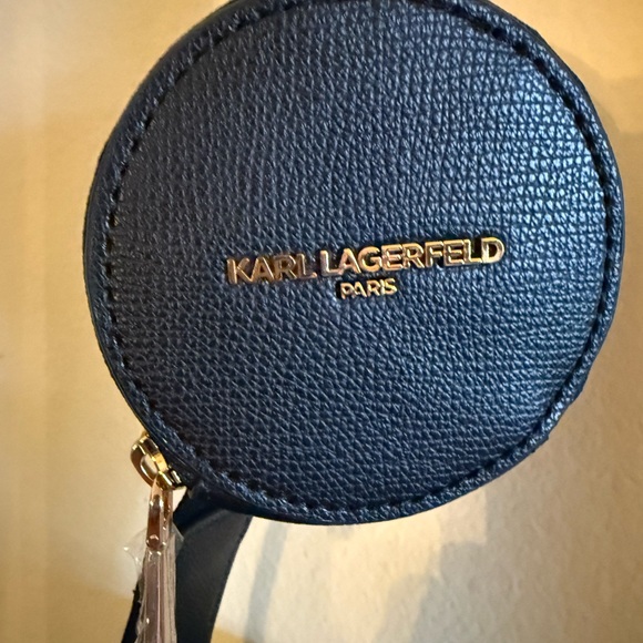 🔥 KARL LAGERFELD Black and White Crossbody/ Messenger with Guitar Strap. Unisex - Picture 3 of 8